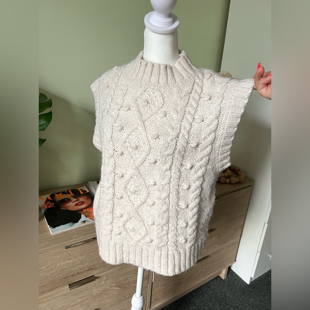 PRIMARK Off-White Cream Knit 3D Polka Dots Oversized Sweater Vest Shirt Top XS - Picture 6 of 16